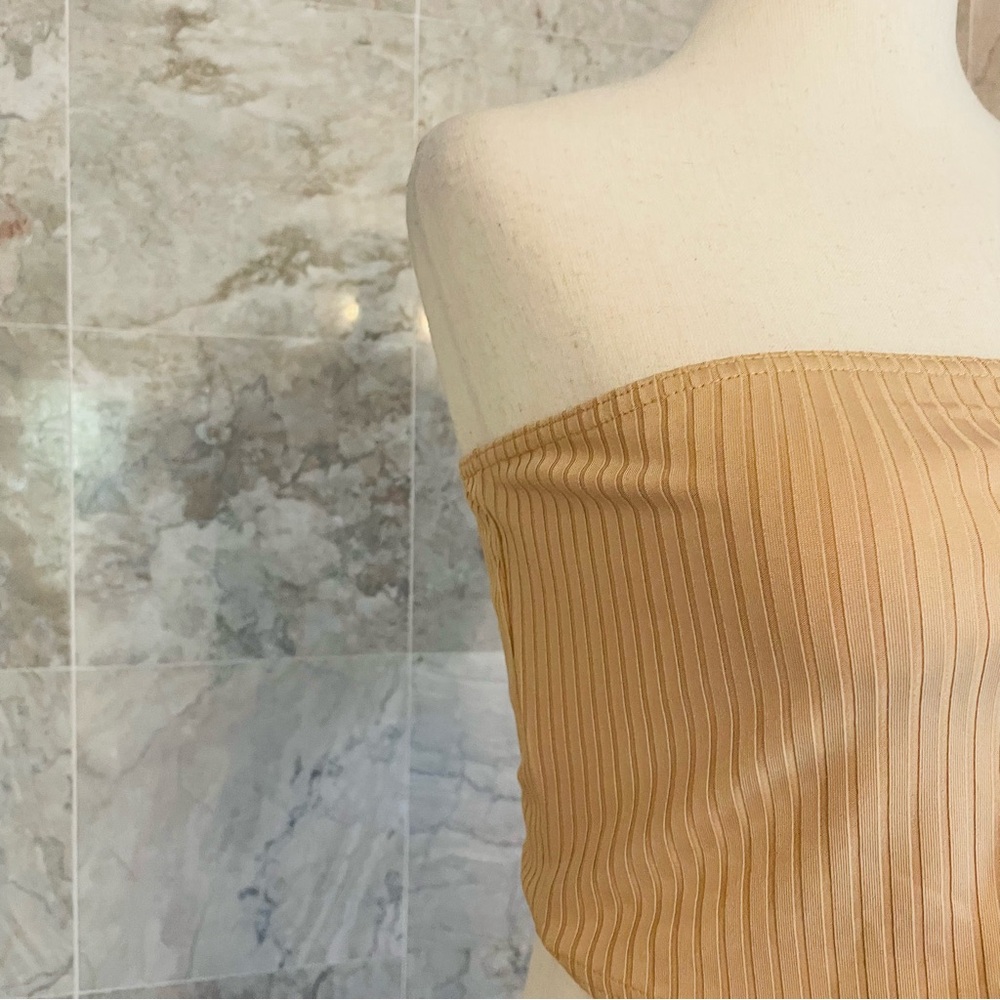 TOPSHOP Ribbed Strapless Bralette - Picture 3 of 6